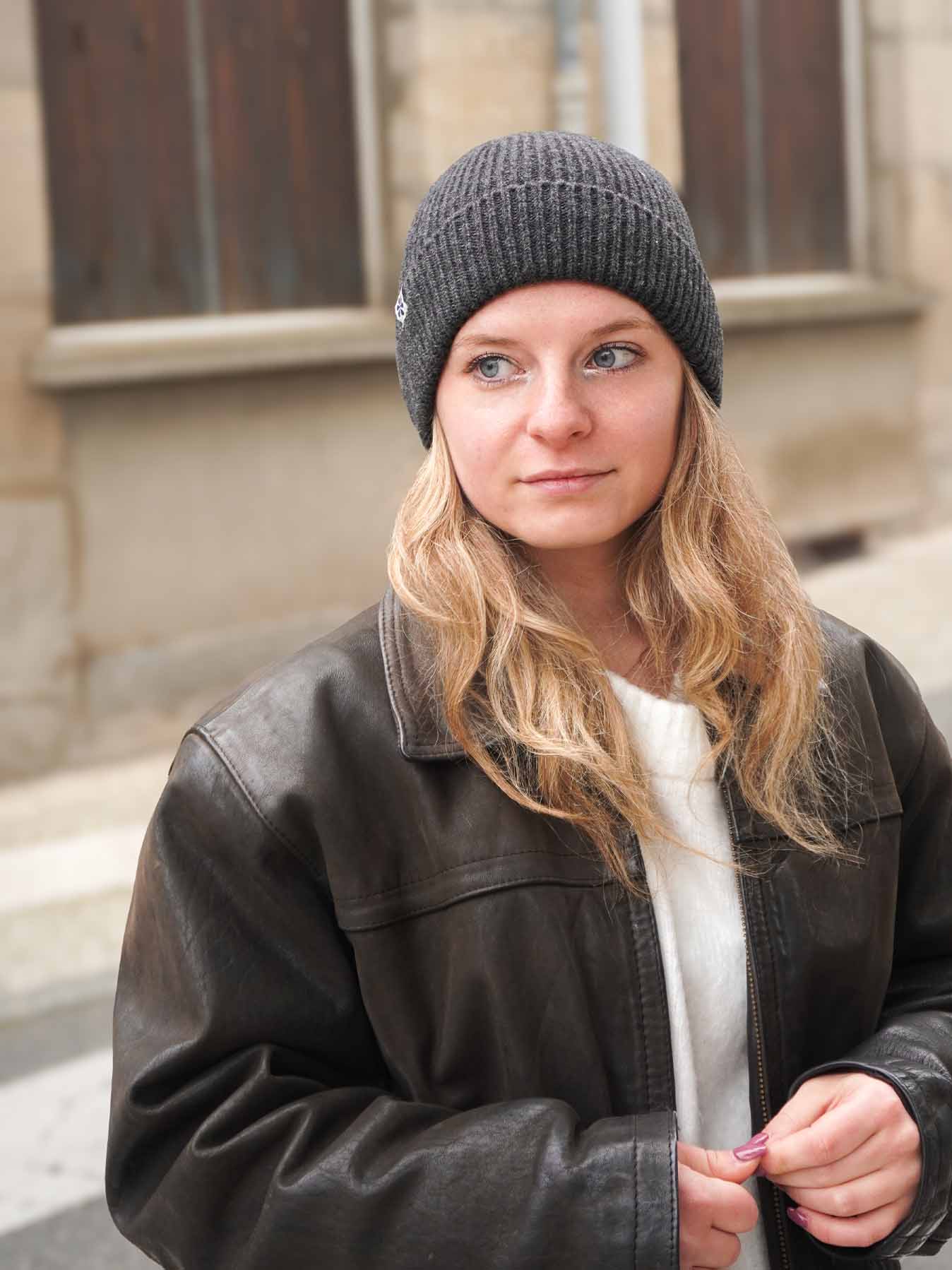 Le Bonnet Ultime en Laine Femme 🐑 - Gris
