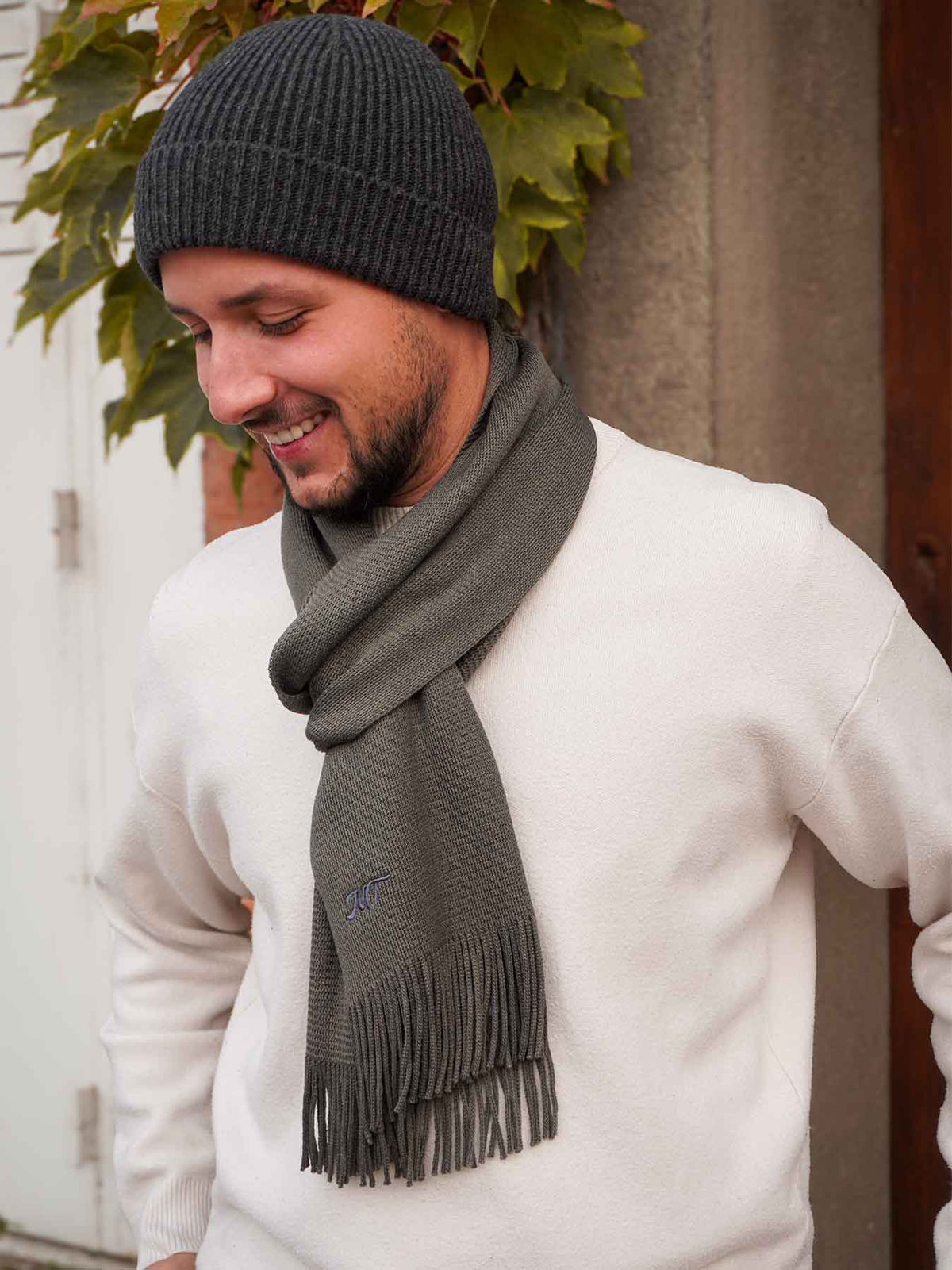 L’Écharpe Essentielle Française en Laine pour Homme - Kaki Grisé