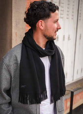 L’Écharpe Essentielle Française en Laine pour Homme - Noir