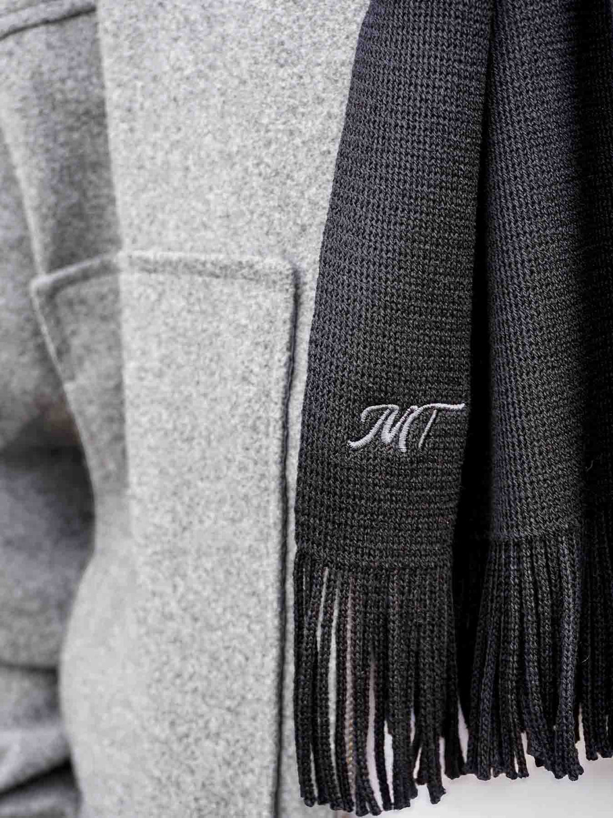 L’Écharpe Essentielle Française en Laine pour Homme - Noir