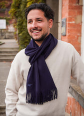 L’Écharpe Essentielle Française en Laine pour Homme - Marine