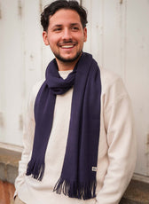 L’Écharpe Essentielle Française en Laine pour Homme - Marine