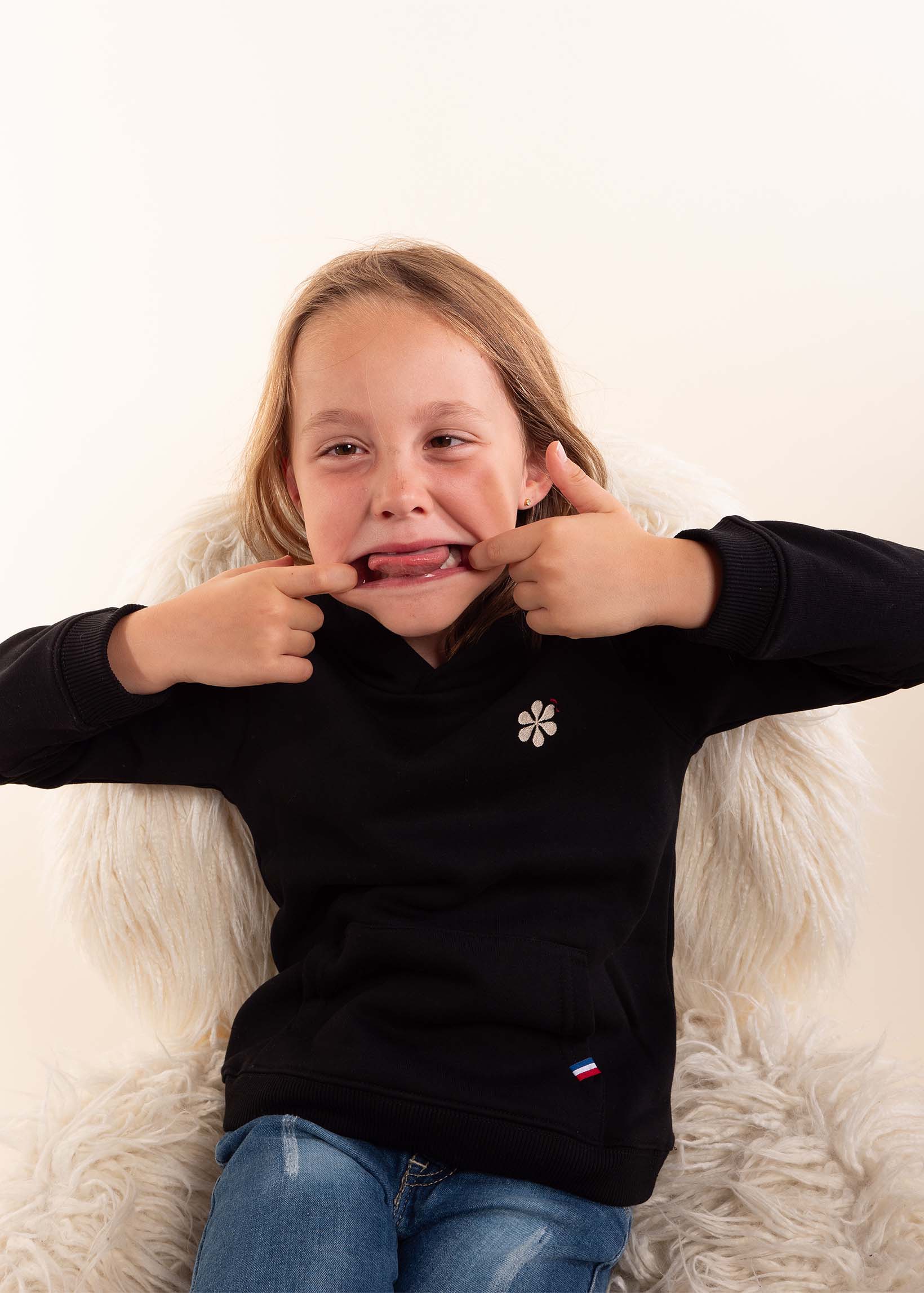 Le sweat à capuche mixte enfant - Fleur de France